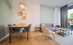 Mycampus 1 Bdrm, Stay 4, Free Parking, Garden, Self Check-In